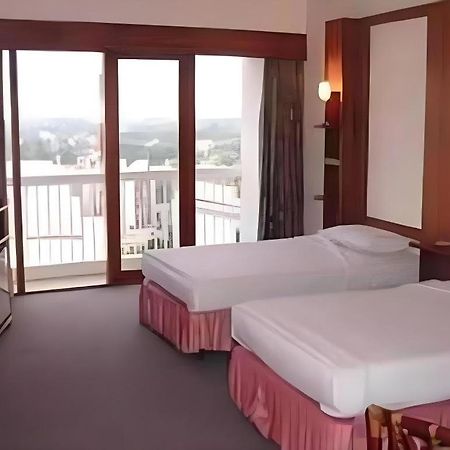 Pailyn Phitsanulok Hotel Extérieur photo