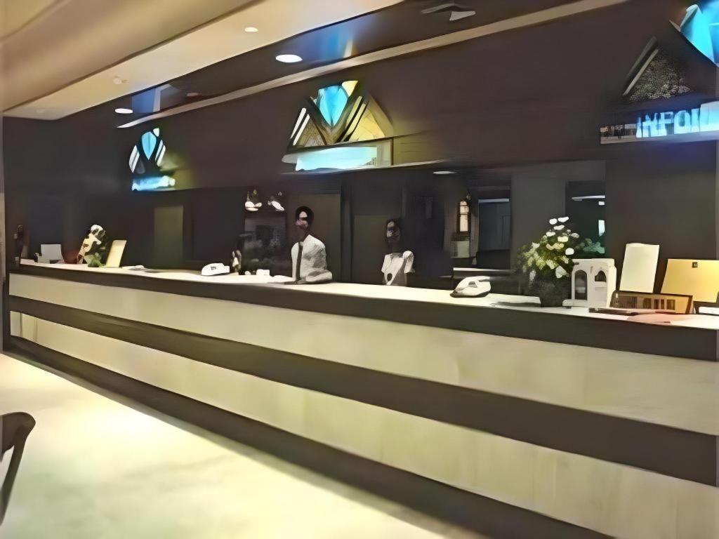 Pailyn Phitsanulok Hotel Extérieur photo