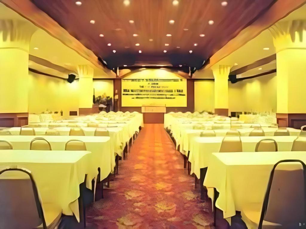 Pailyn Phitsanulok Hotel Extérieur photo